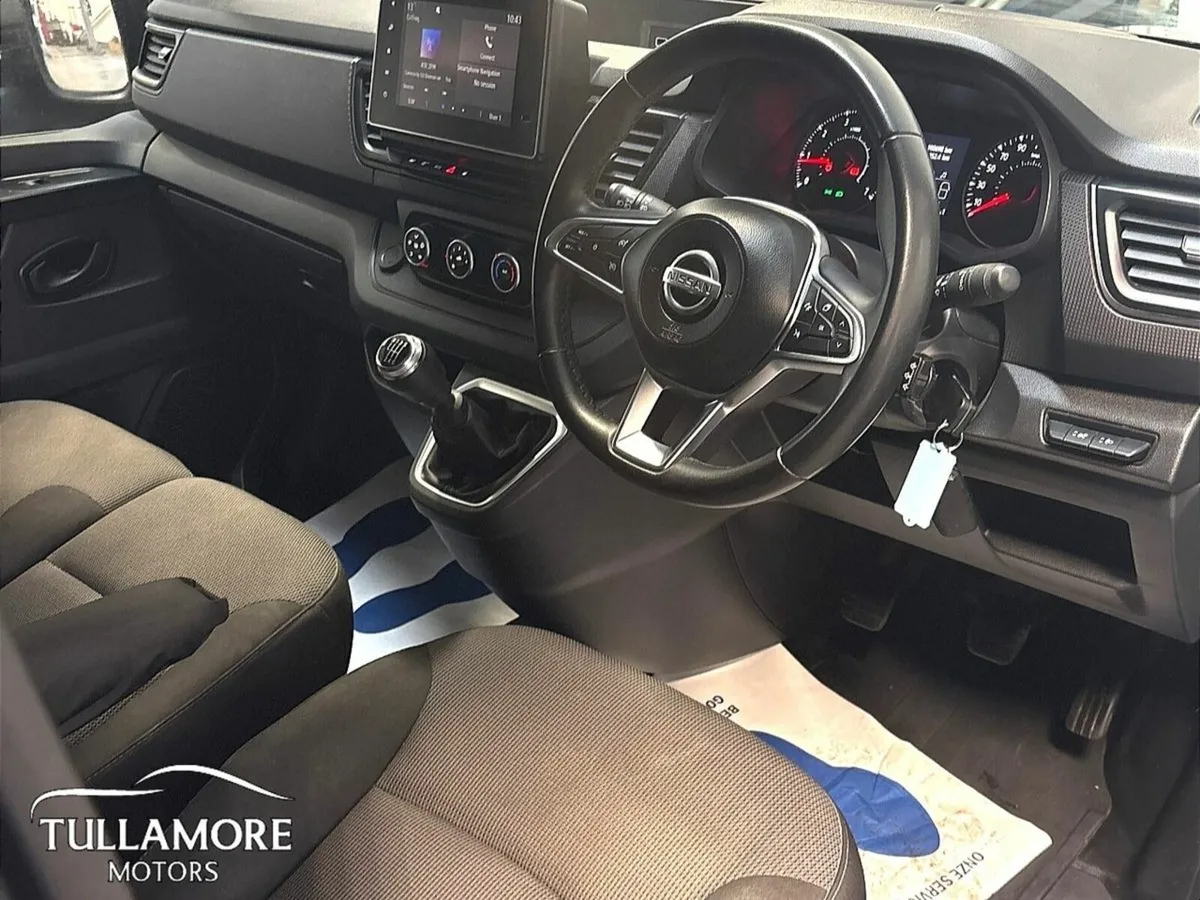 Nissan Primastar LWB 130 SV MY22 4 DR - Image 2