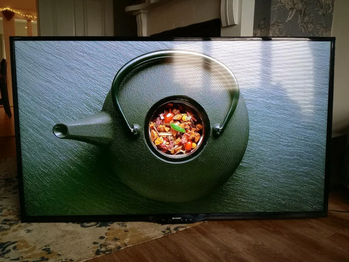 Sharp 60" full HD TV (not smart) LC-60LE651K - Image 4