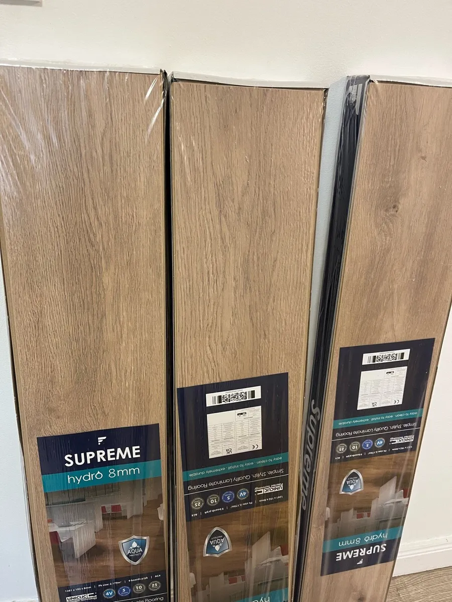 Laminated floor board 3 packets and underlay - Image 1