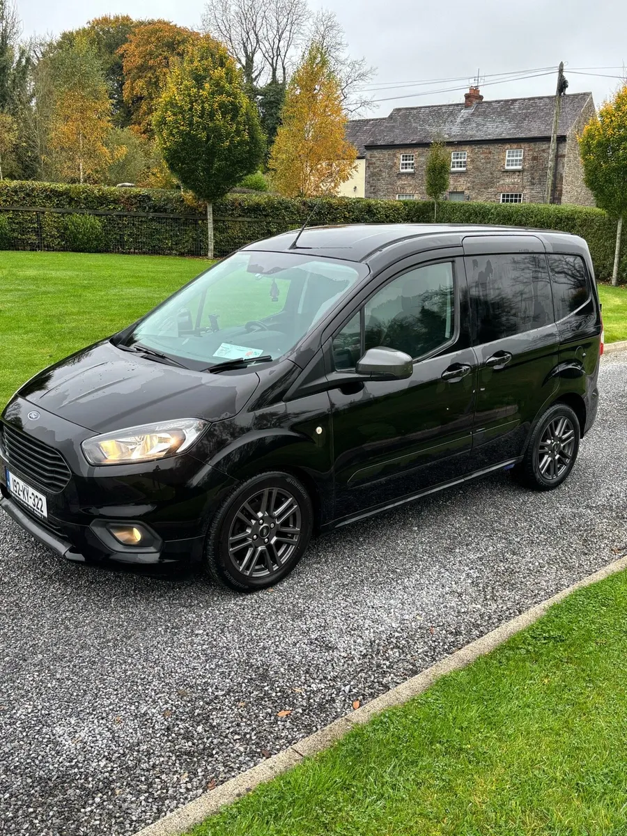 Ford transit courier - Image 3