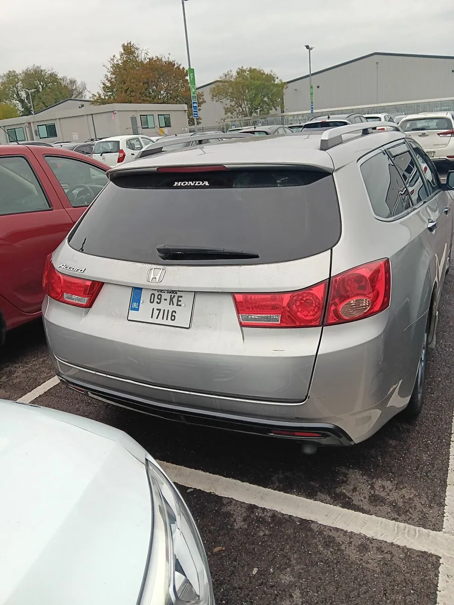 Honda Accord 2.2 iDTEC ES GT Tourer 150bhp - Image 4