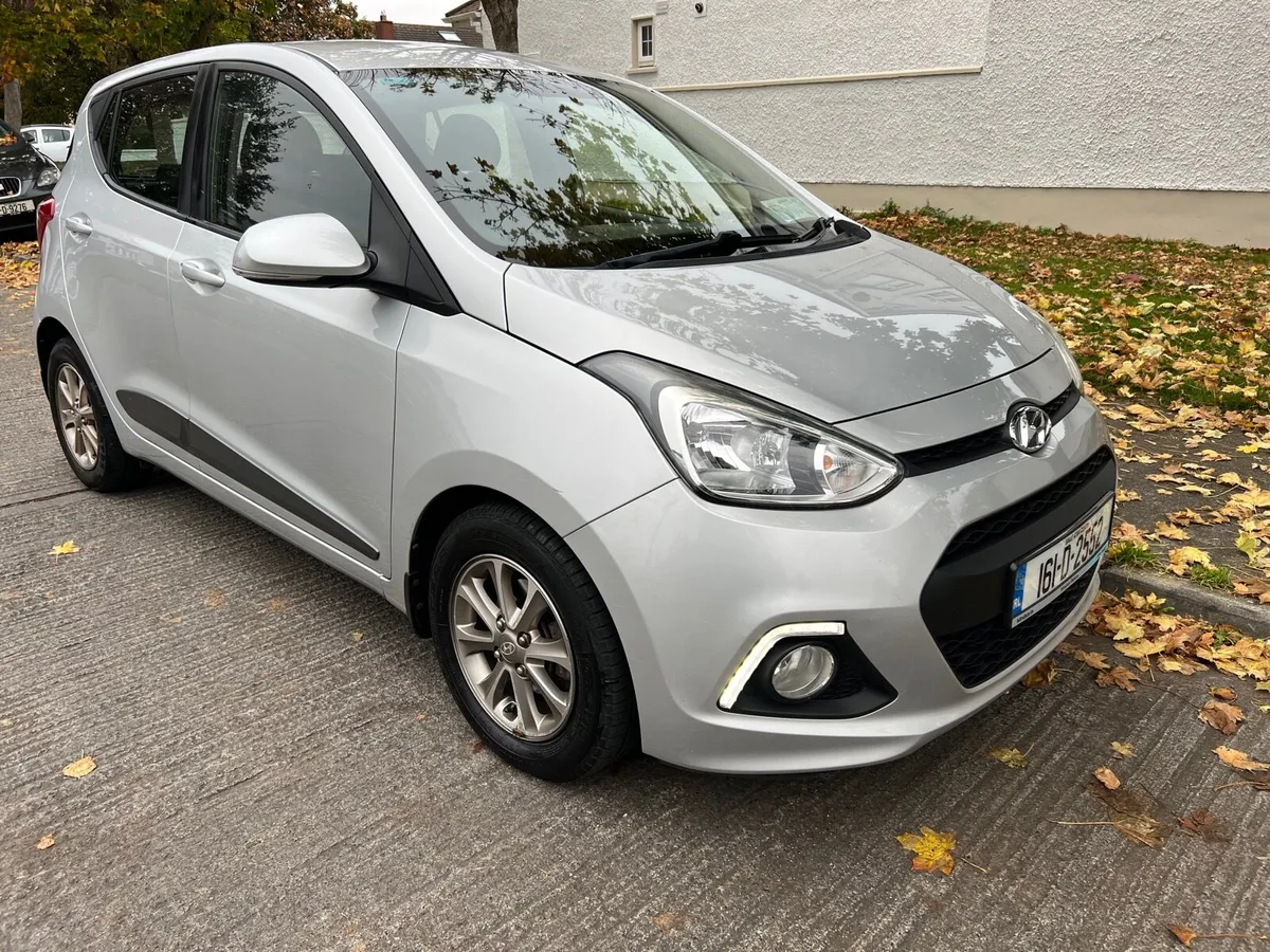 Hyundai i10 1.0 Petrol,Only 41K,Like Brand New, - Image 1