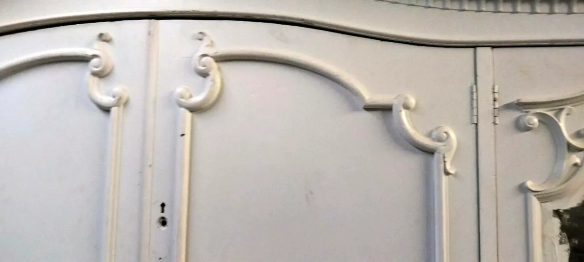 Old French wardrobe - Image 3