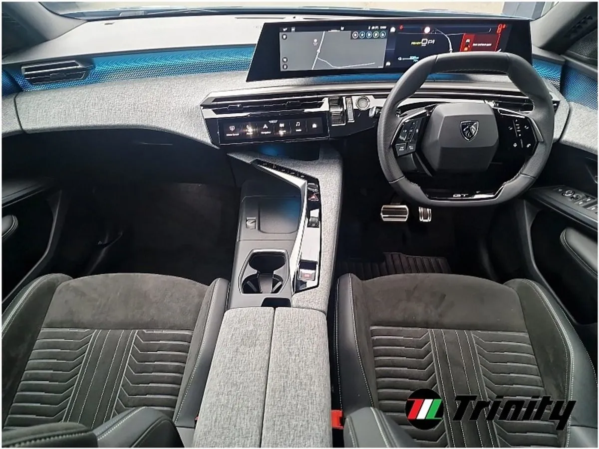 Peugeot 3008 TOP Spec GT EV 210BHP Electric 73kwh - Image 2