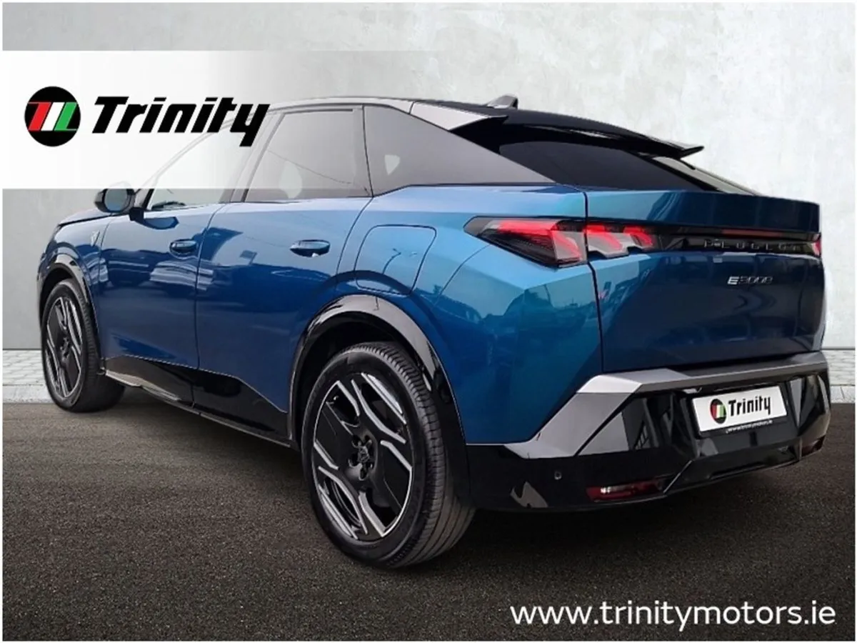 Peugeot 3008 TOP Spec GT EV 210BHP Electric 73kwh - Image 3