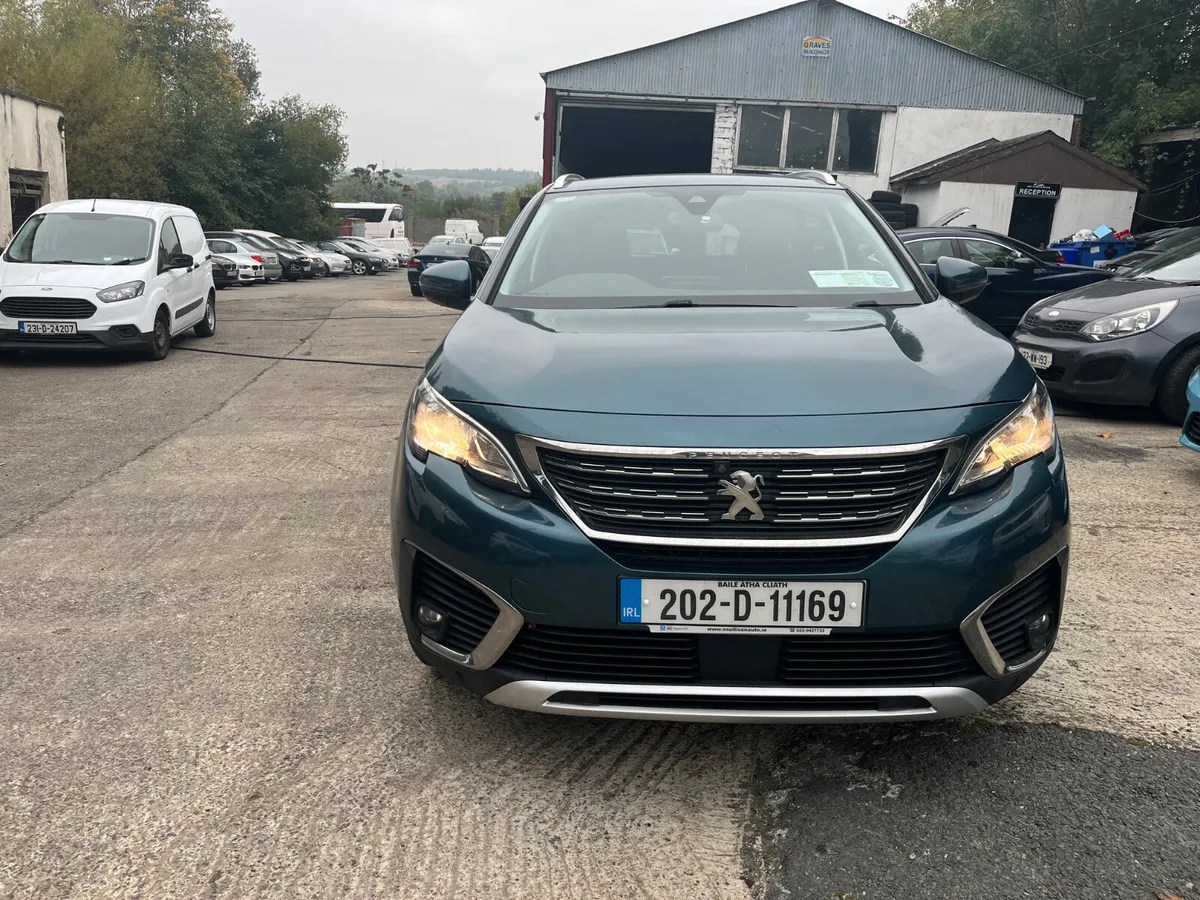 Peugeot 5008 2020 - Image 1
