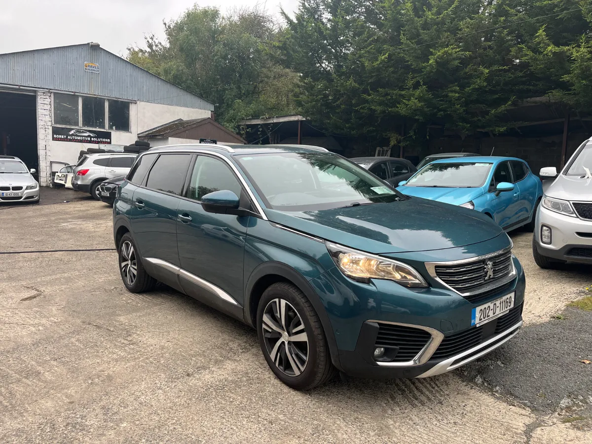 Peugeot 5008 2020 - Image 2