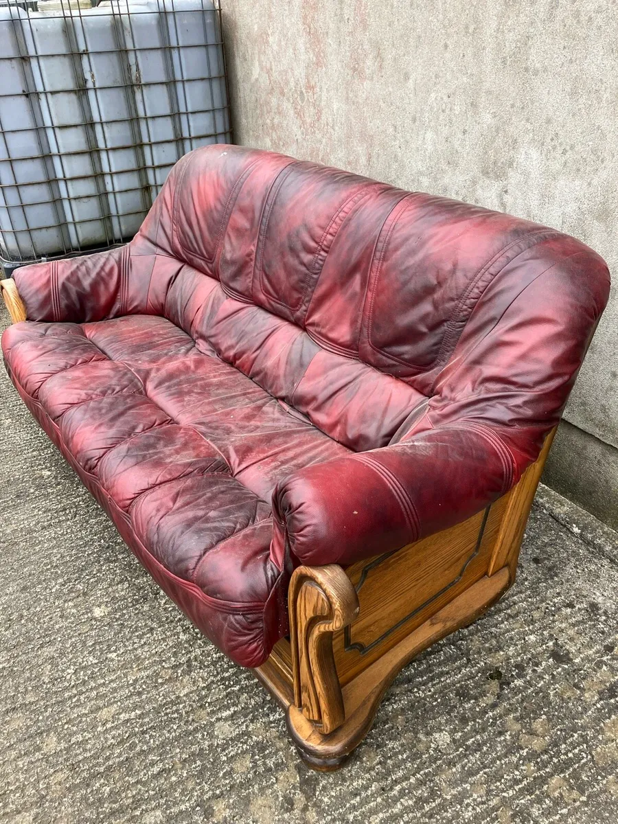 Couch - Image 2