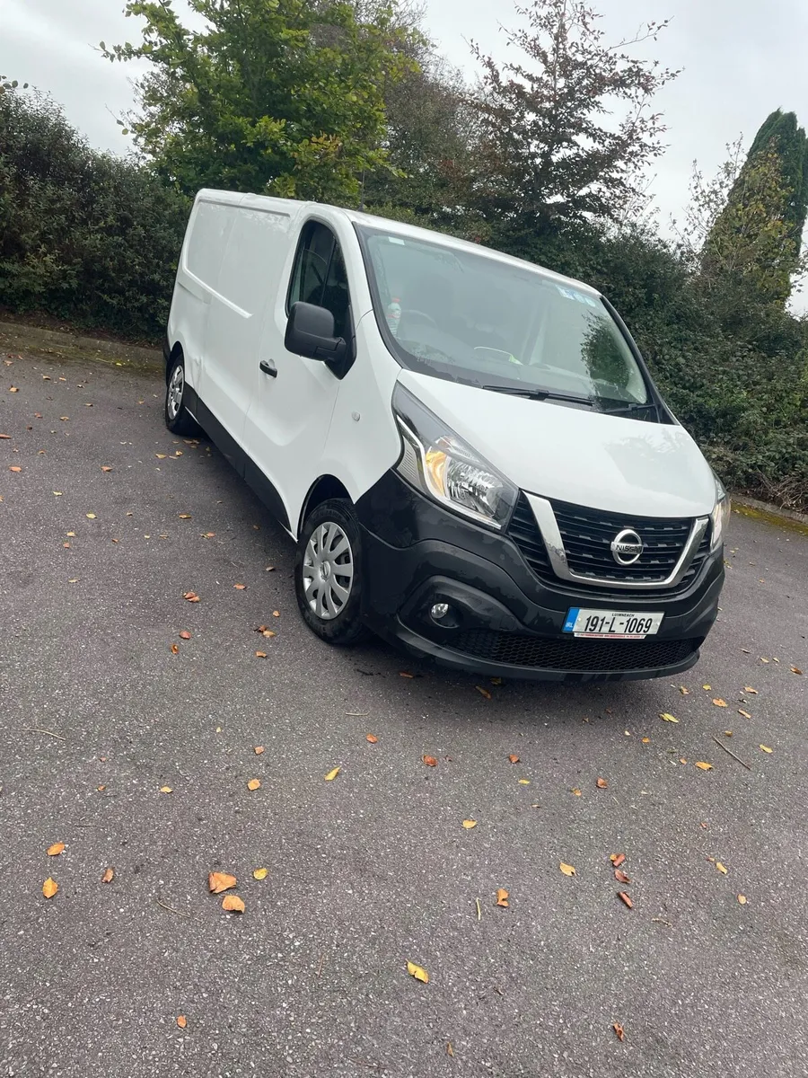 Nissan nv300 - Image 1