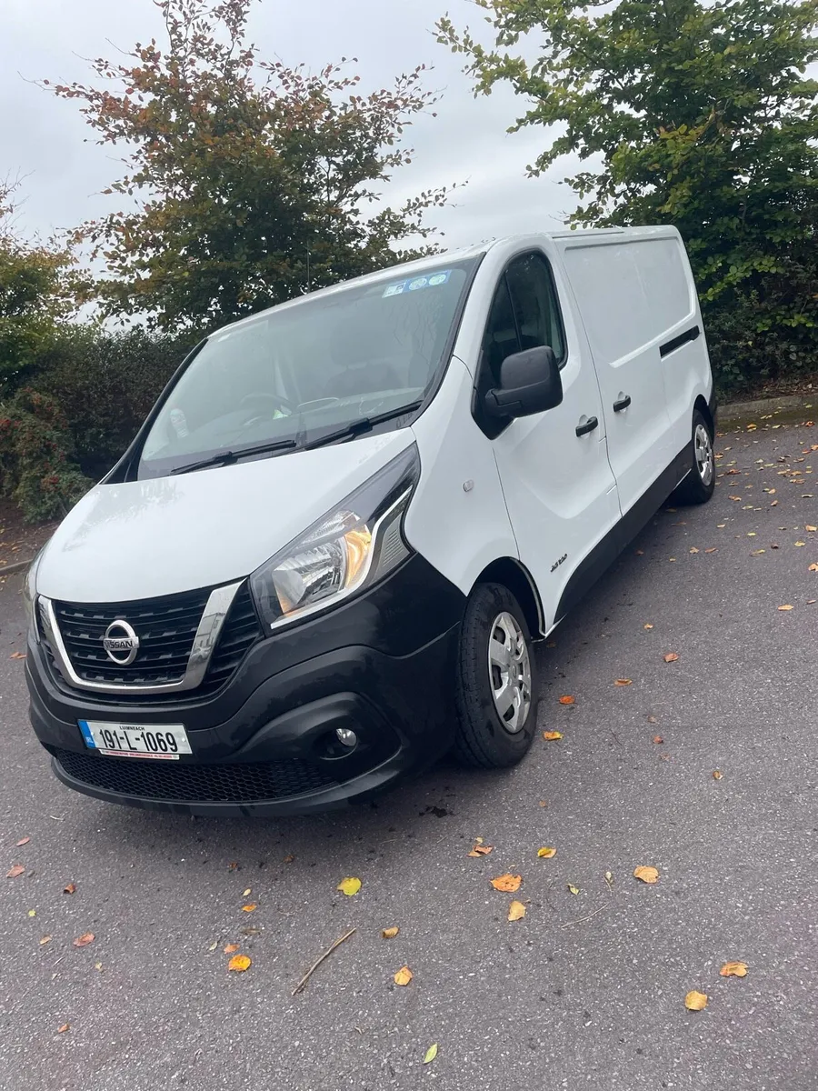 Nissan nv300 - Image 2