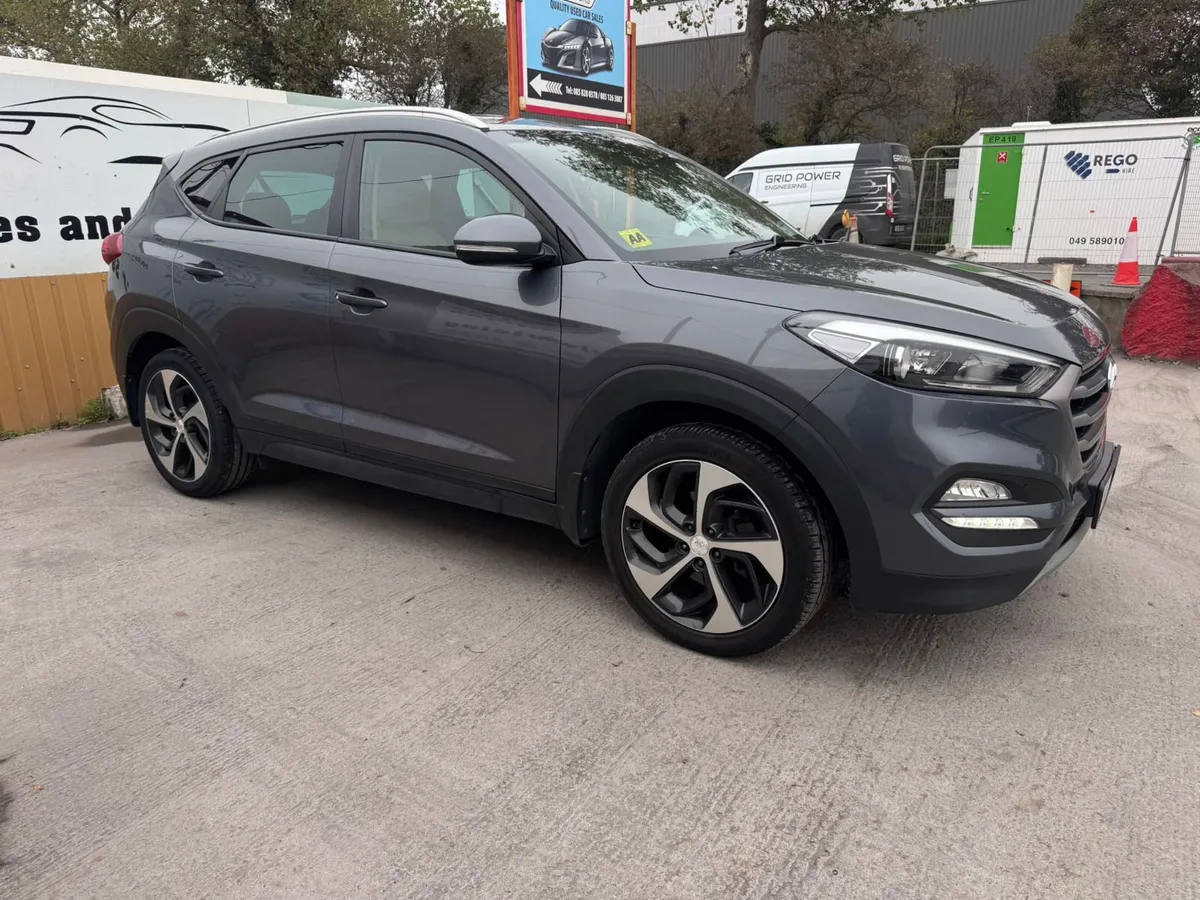 181 Hyundai Tucson 1.7D Executive Warranty - Image 4