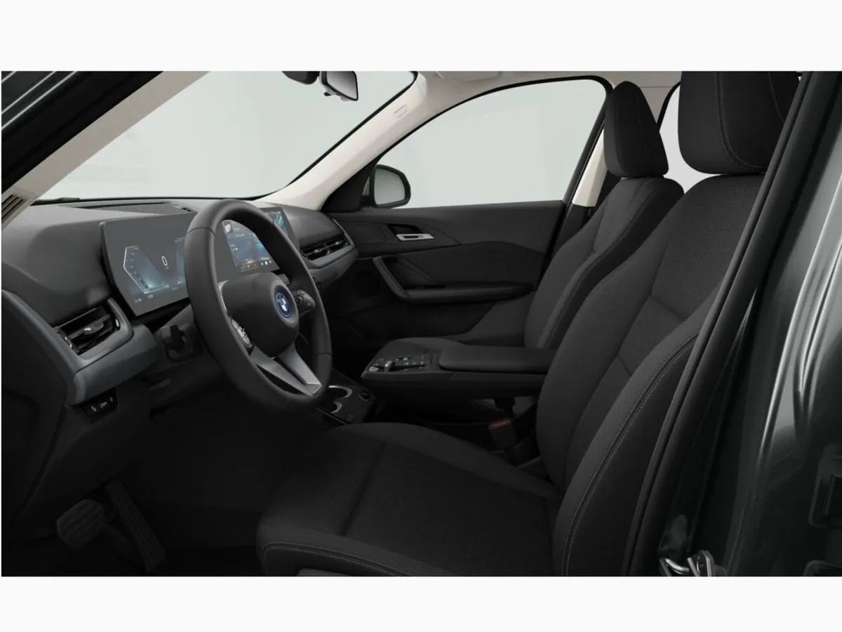 BMW iX1 Edrive20 Sport - Image 4