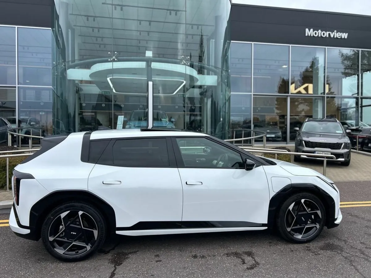 Kia EV4 EV4 HATCHBACK GT-LINE, **0% FINANCE** **7 - Image 2