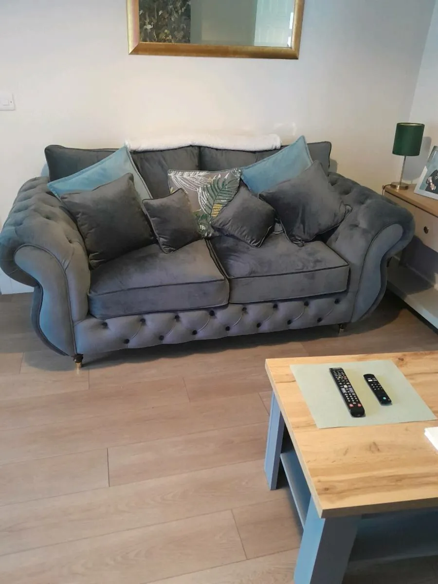 Sofa - Image 2