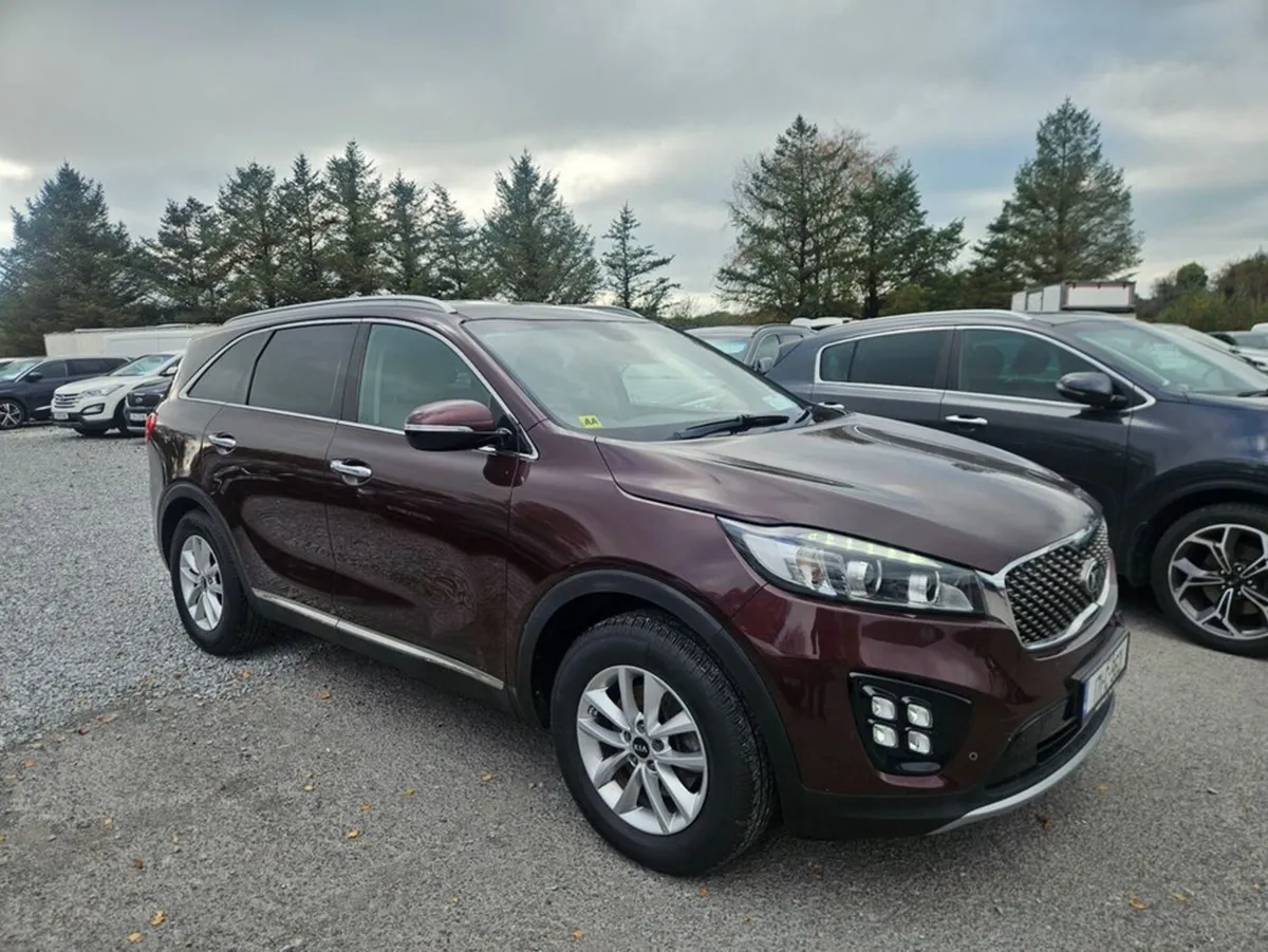 Kia Sorento Platinum 4X2 5DR - Image 1