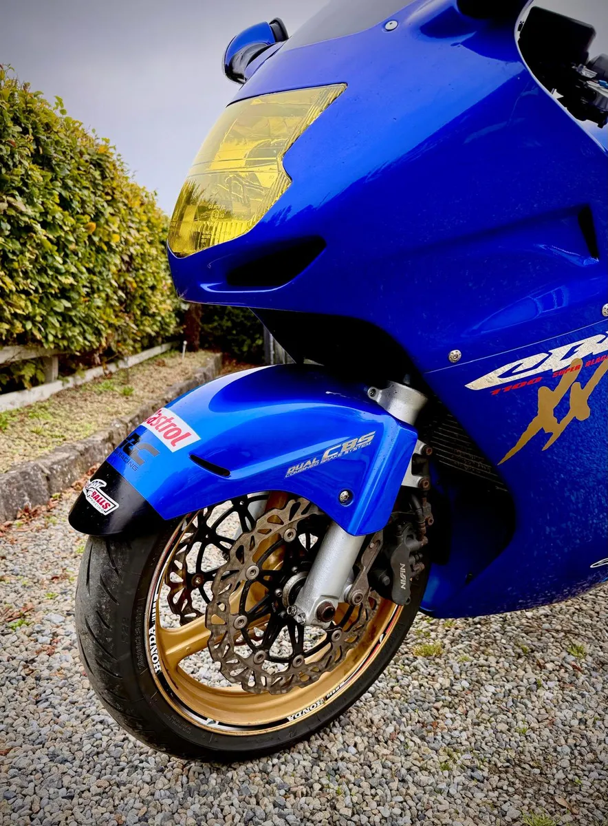 00 Honda CBR 1100XX BLACKBIRD TAXED 10/26 - Image 3