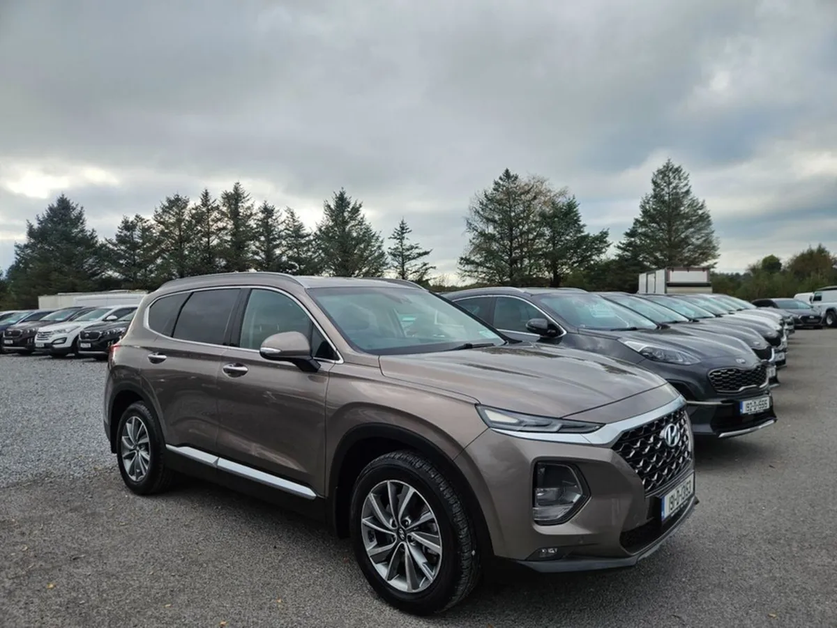 Hyundai Santa Fe 4WD Executive Plus 5DR - Image 1