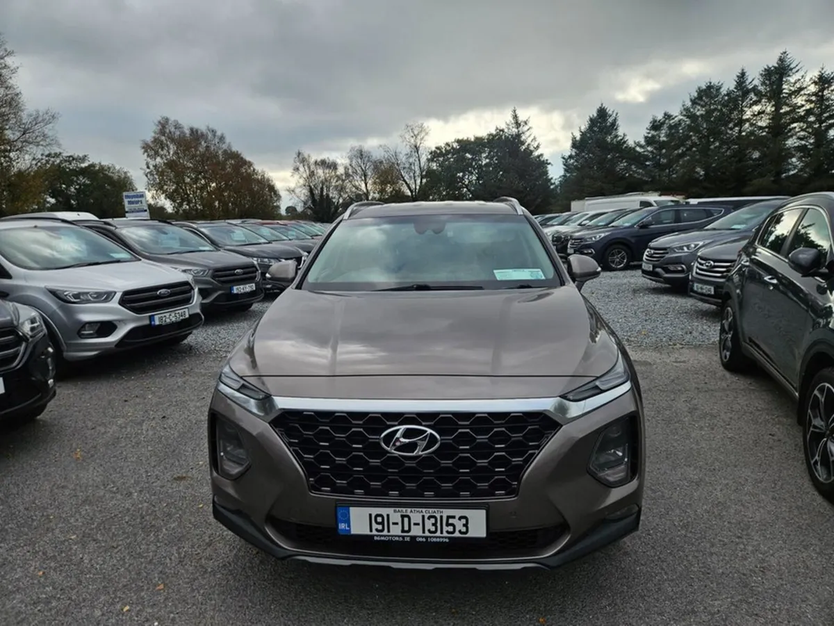 Hyundai Santa Fe 4WD Executive Plus 5DR - Image 4