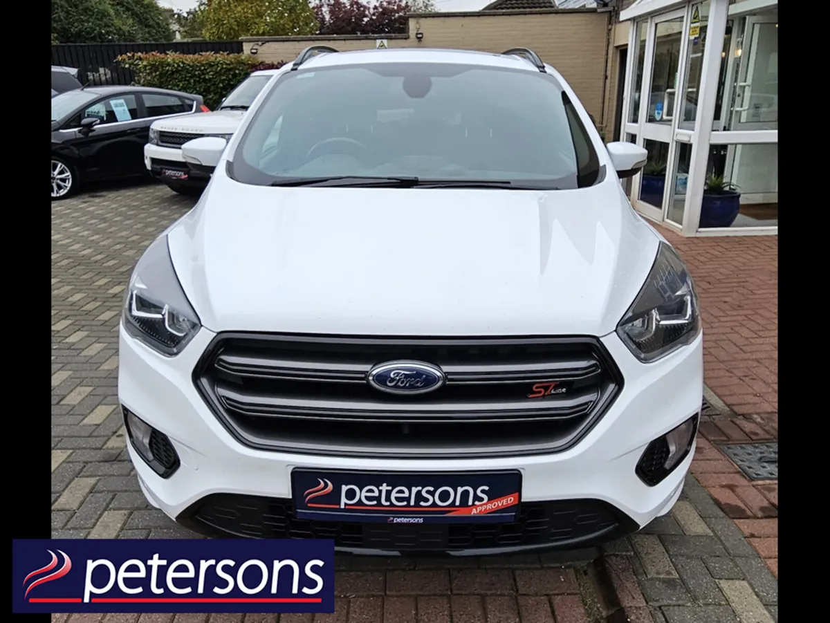 Ford Kuga 1.5 120PS M6 FWD 4DR ST-LINE - PANORAMIC - Image 4