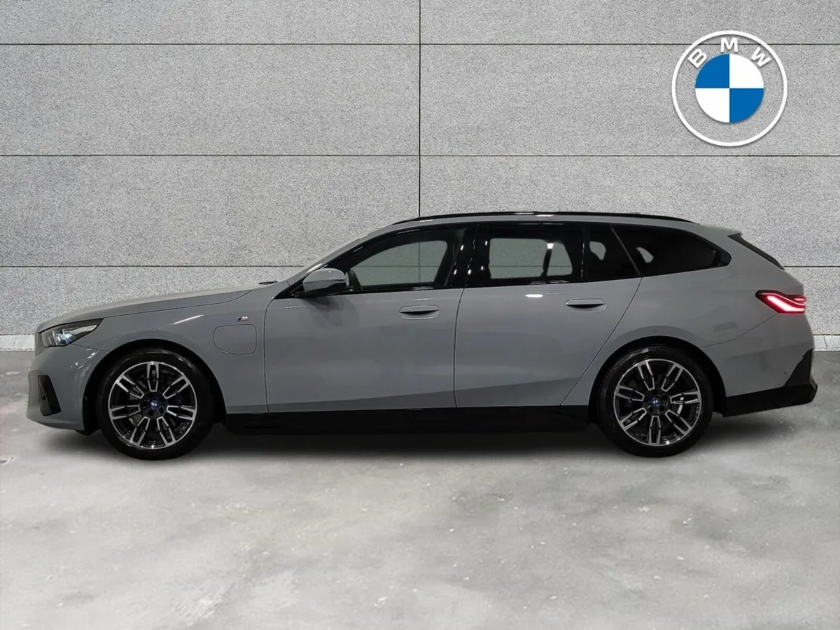 BMW 5-Series 530 E M Sport Auto  530 e M Sport  53 - Image 3
