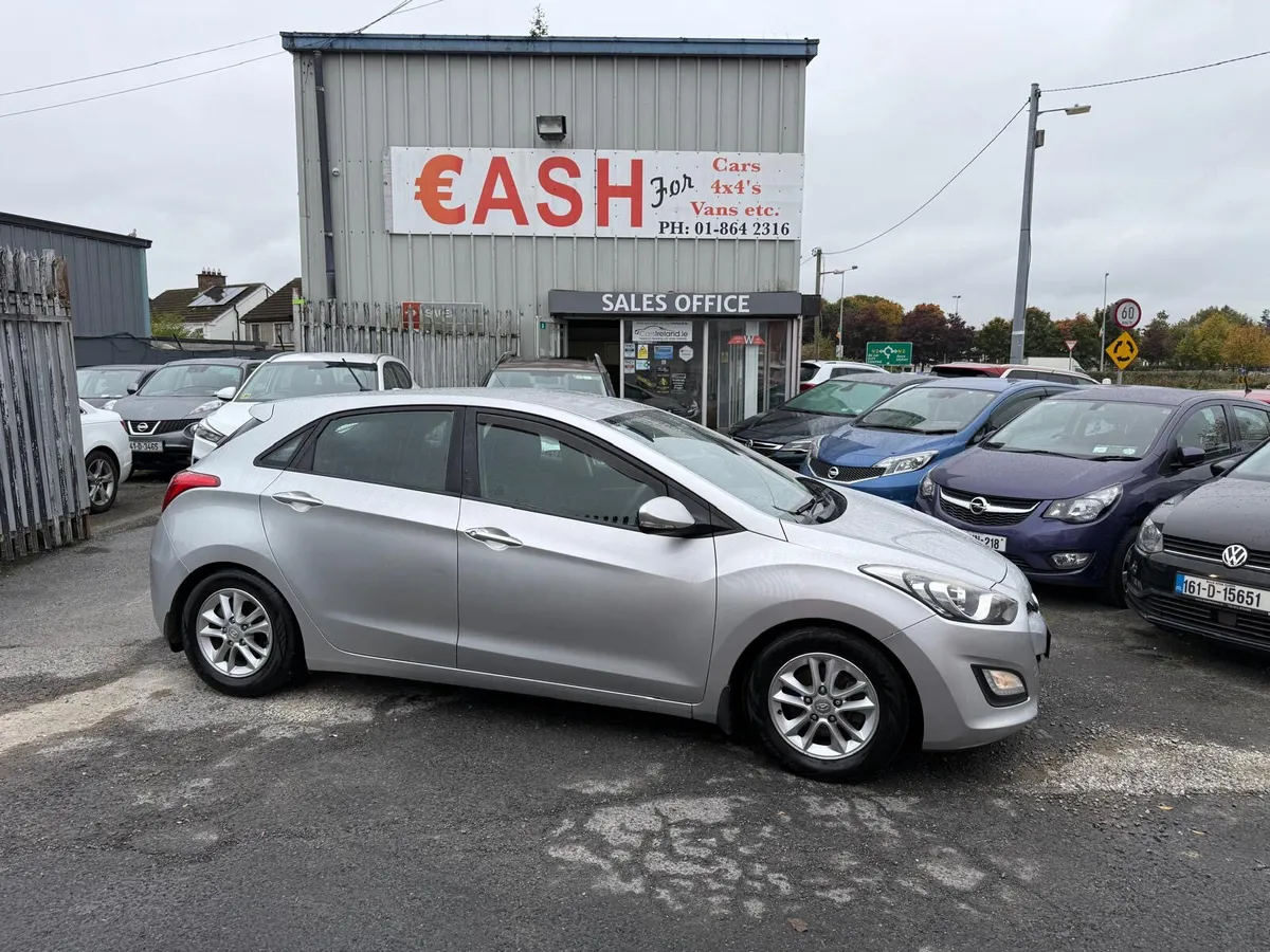 Hyundai i30 1.4 Diesel New NCT - Image 2