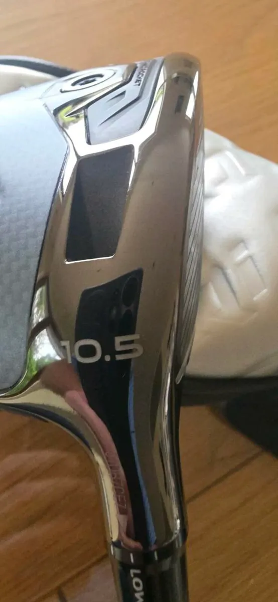 Taylormade QI35 Driver - Image 2