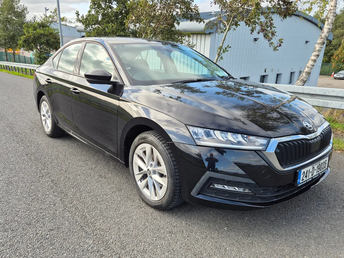 2024 Skoda Octavia  AMBITION 2.0 TDI - Image 3
