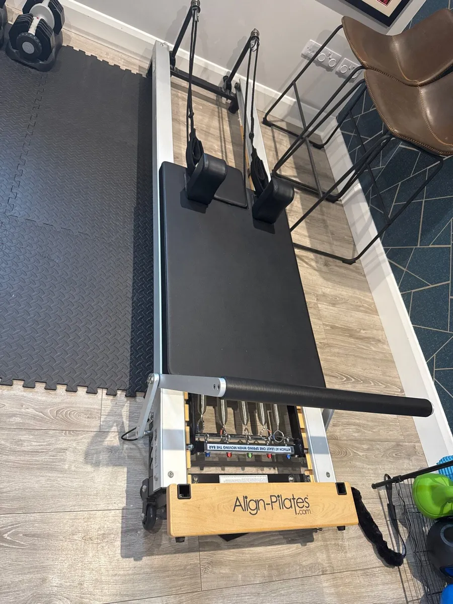 Reformer Pilates Machine - Image 1