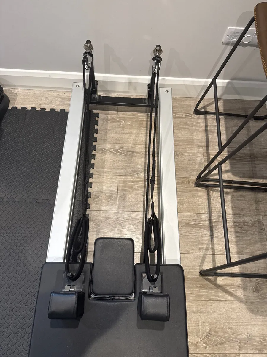 Reformer Pilates Machine - Image 3