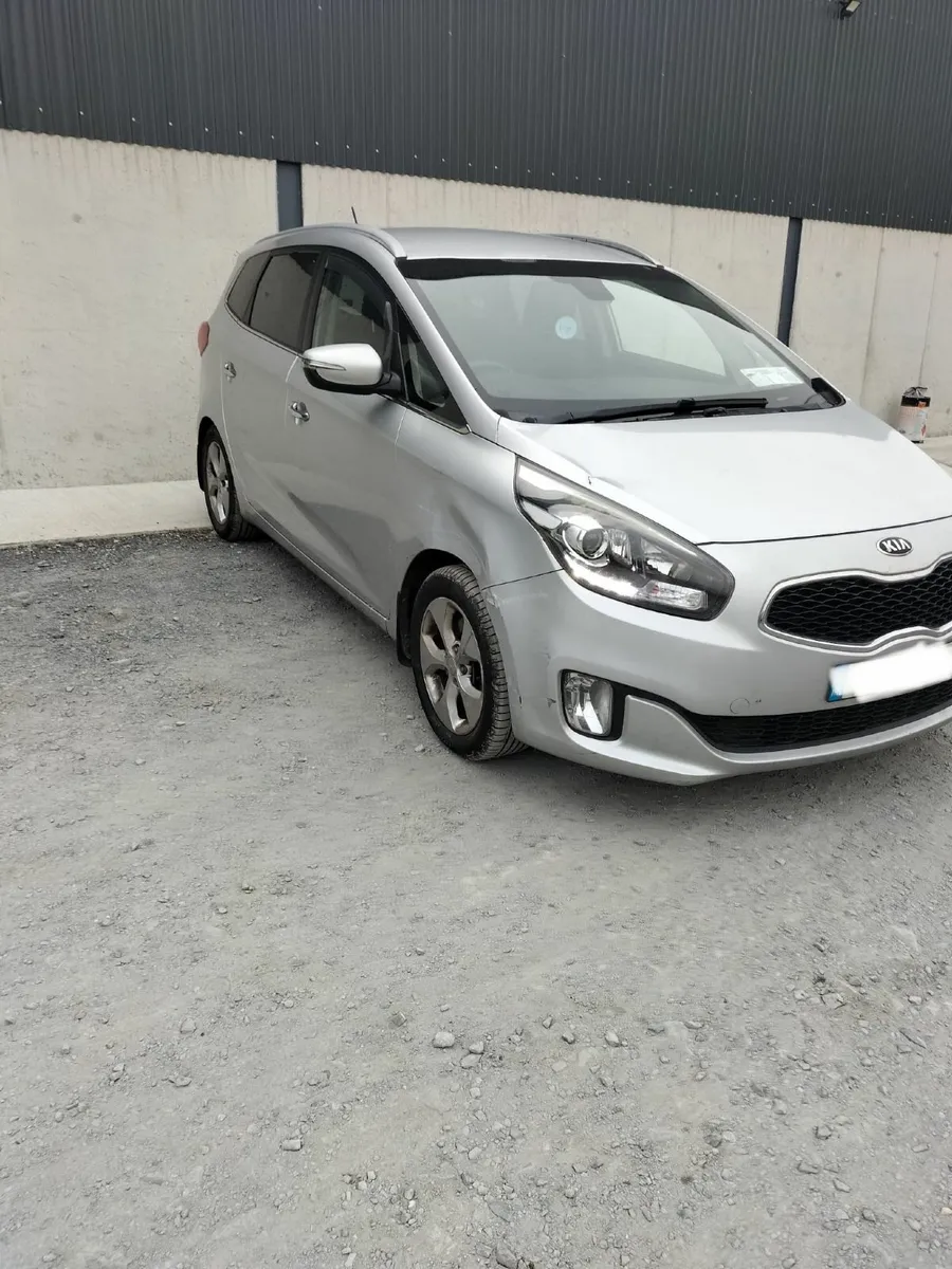 2013 Kia Carens Diesel 7 seater - Image 3
