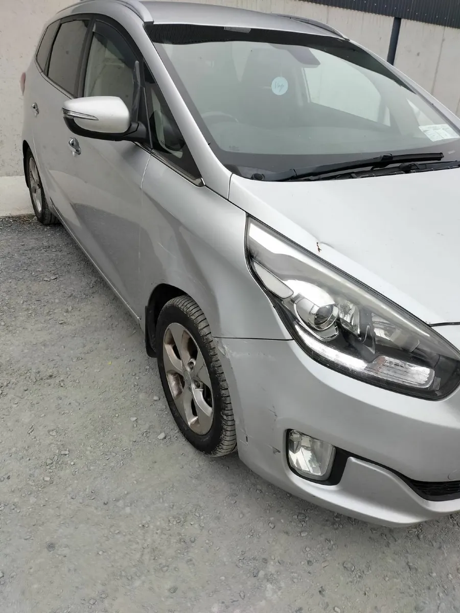 2013 Kia Carens Diesel 7 seater - Image 4