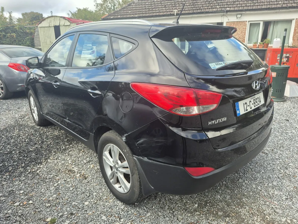 12 Hyundai ix35 - Image 3