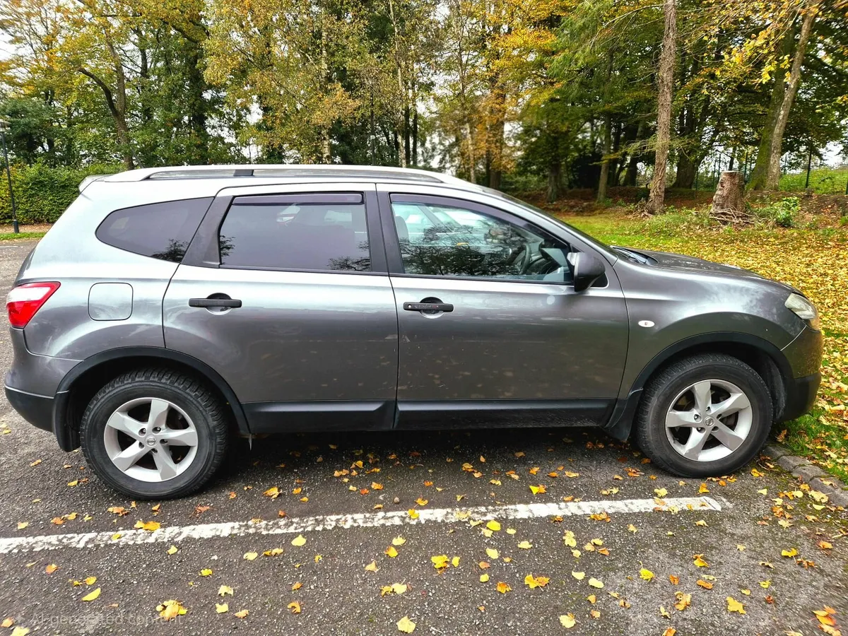 Nissan Qashqai+2 2012 - Image 2