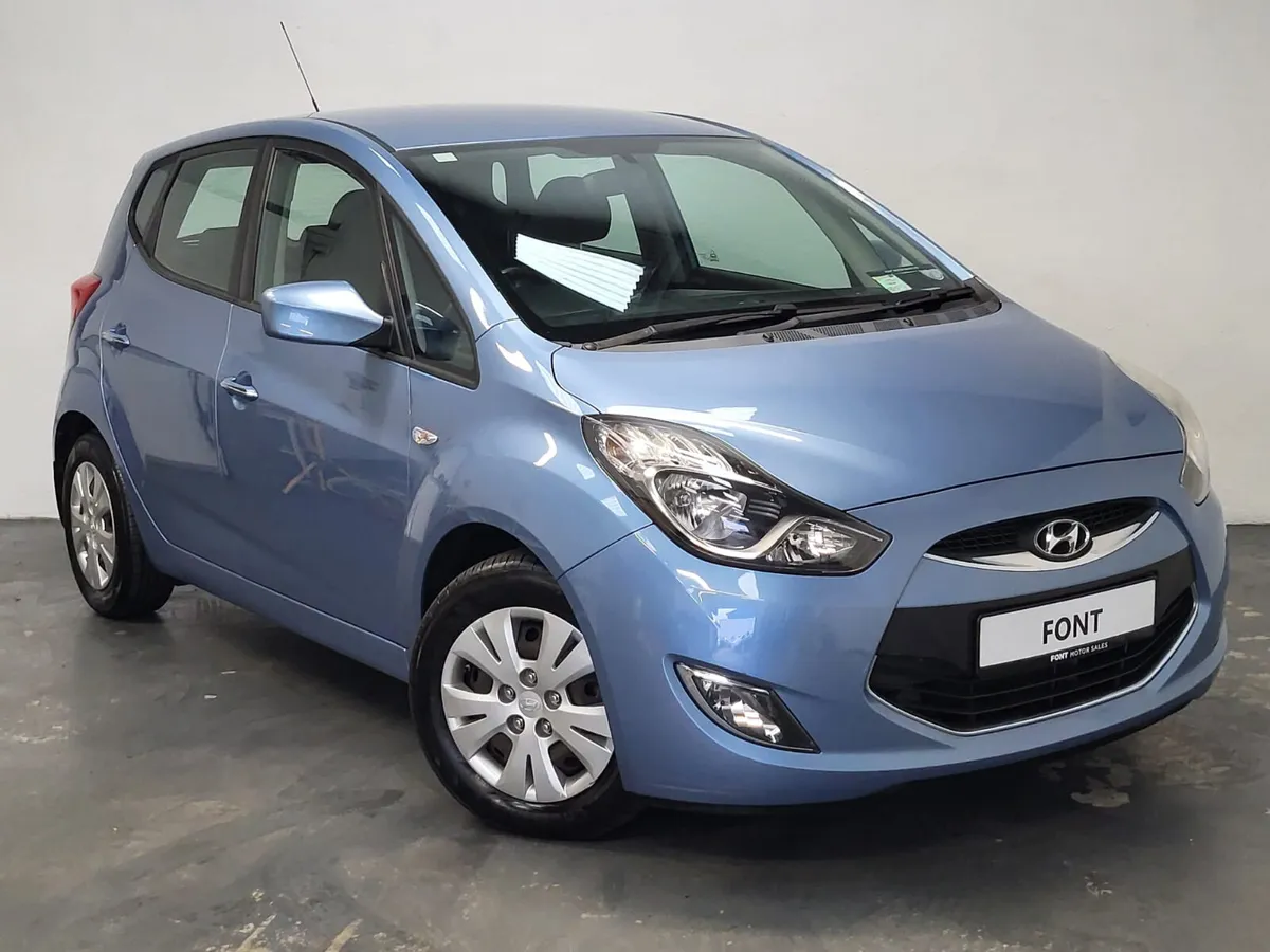 151 Hyundai ix20 LUX 1.4 DIESEL - LOW KMS - - Image 2