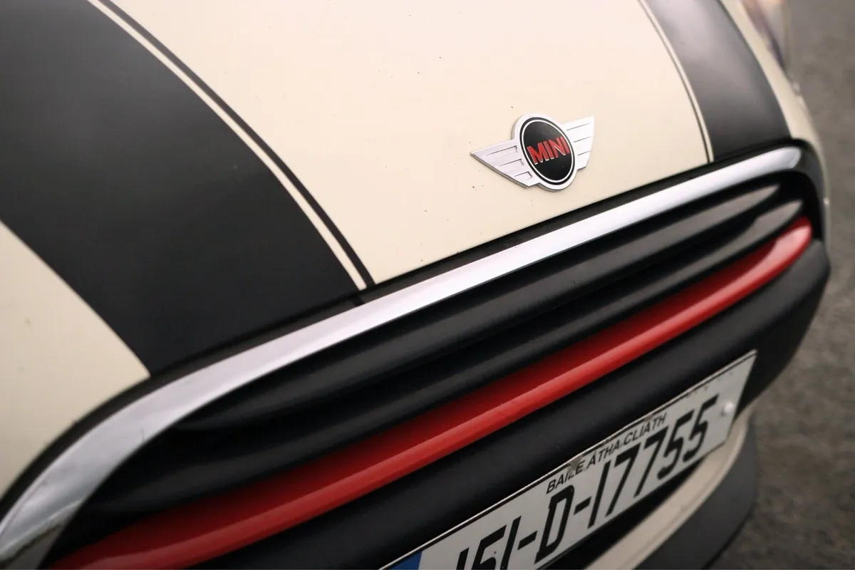 MINI COOPER ONE D ✅ FRESH NCT ✅ - Image 2