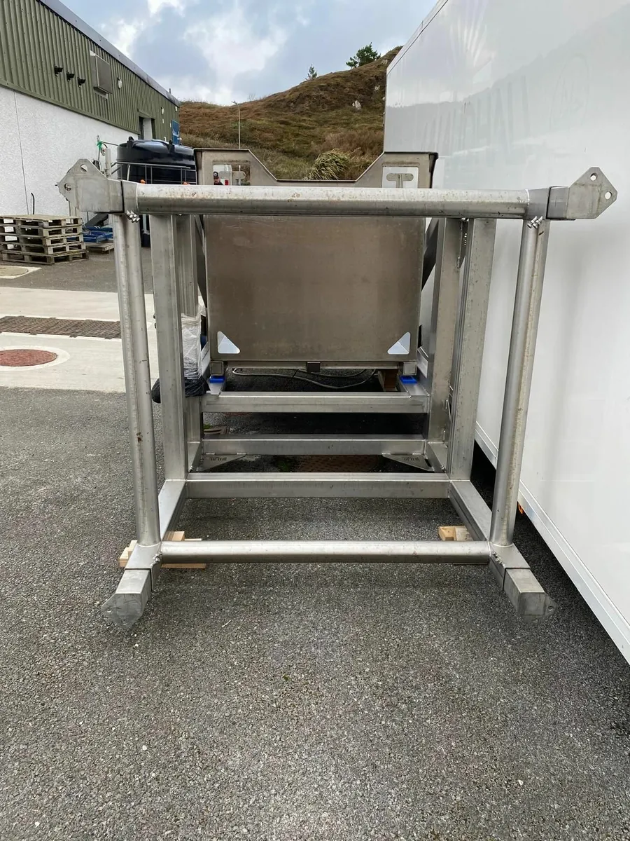 Stainless steel bag tipper and hopper - Image 2
