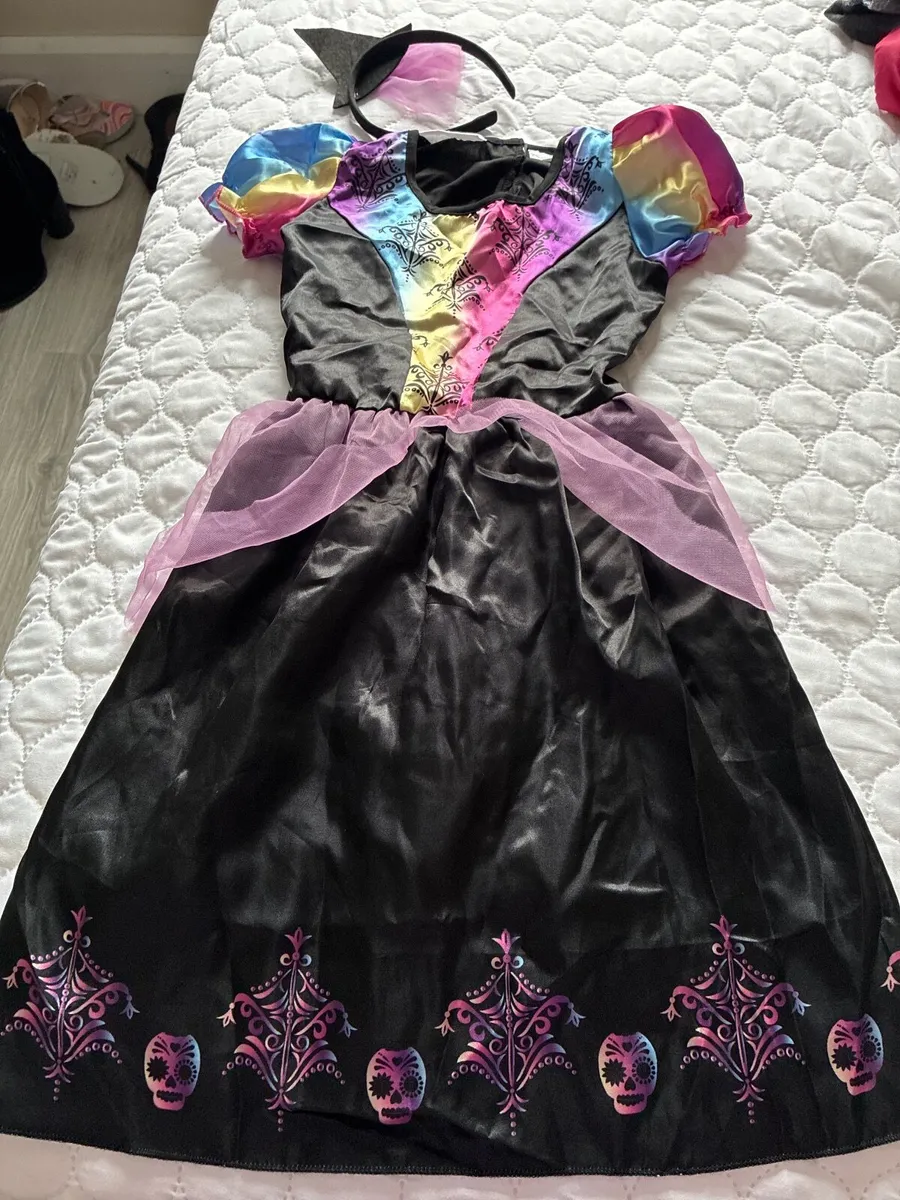 Girls Halloween costume size 4-6 years