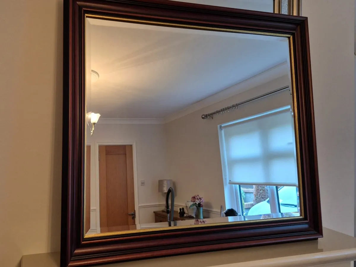 Two Display Cabinets and a Mirror - Image 4