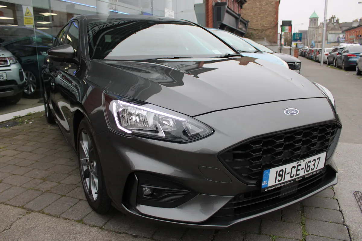 Ford Focus 1.0 ST-LINE 2019 * 1 OWNER* - Image 1