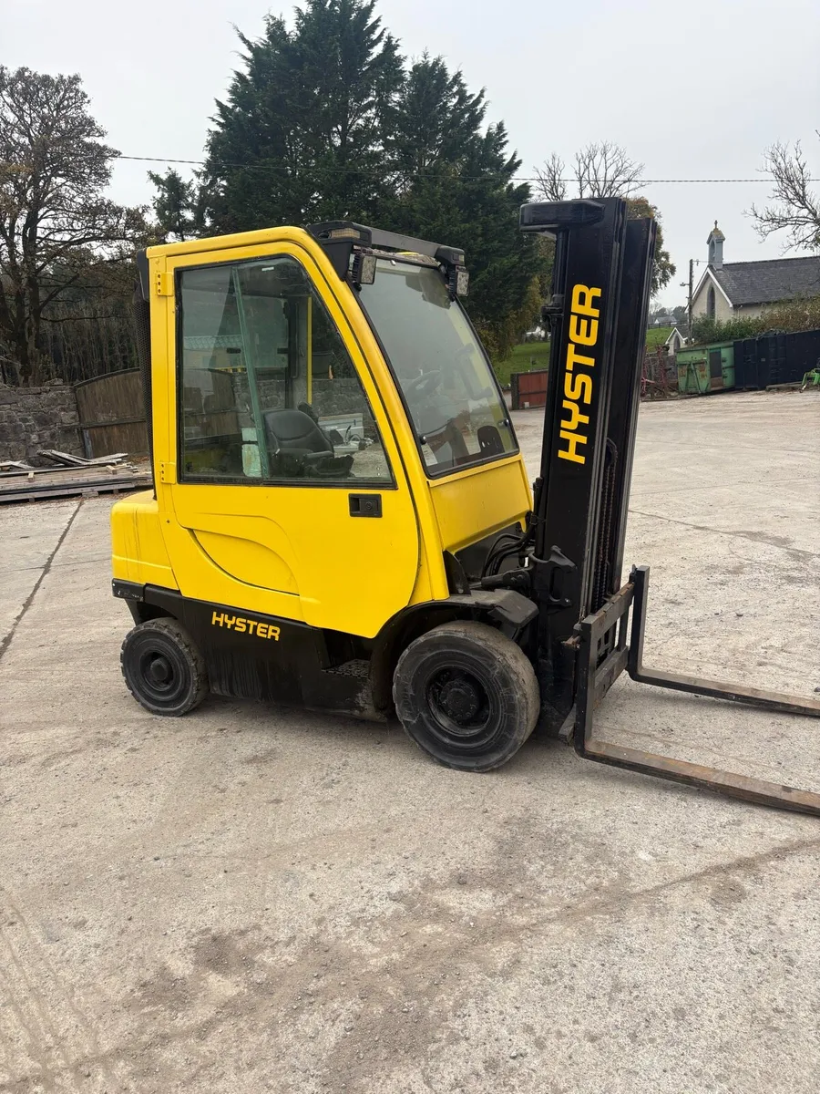 HYSTER 2.5 Ton Forklift - Image 1