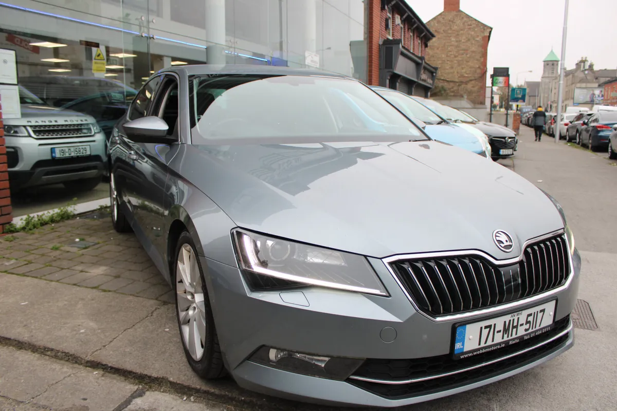 Skoda Superb 2.0 ELEGANCE 2017 - Image 1