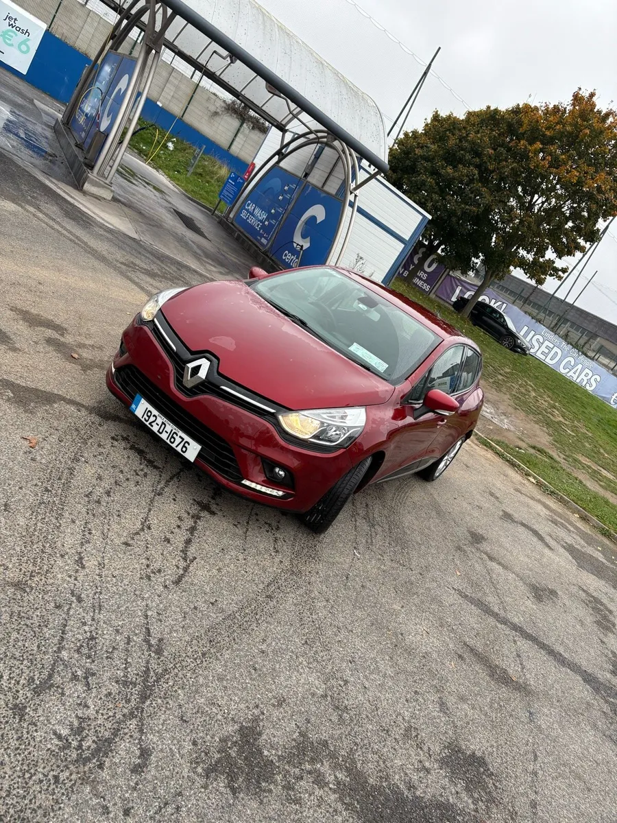 Renault Clio 2019 - Image 1