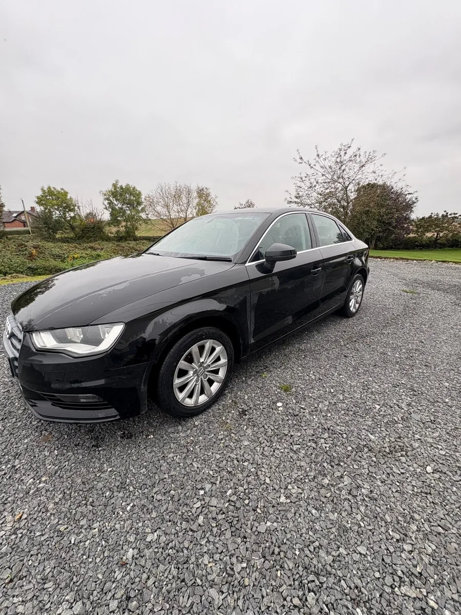 Audi A3 2015 - Image 2