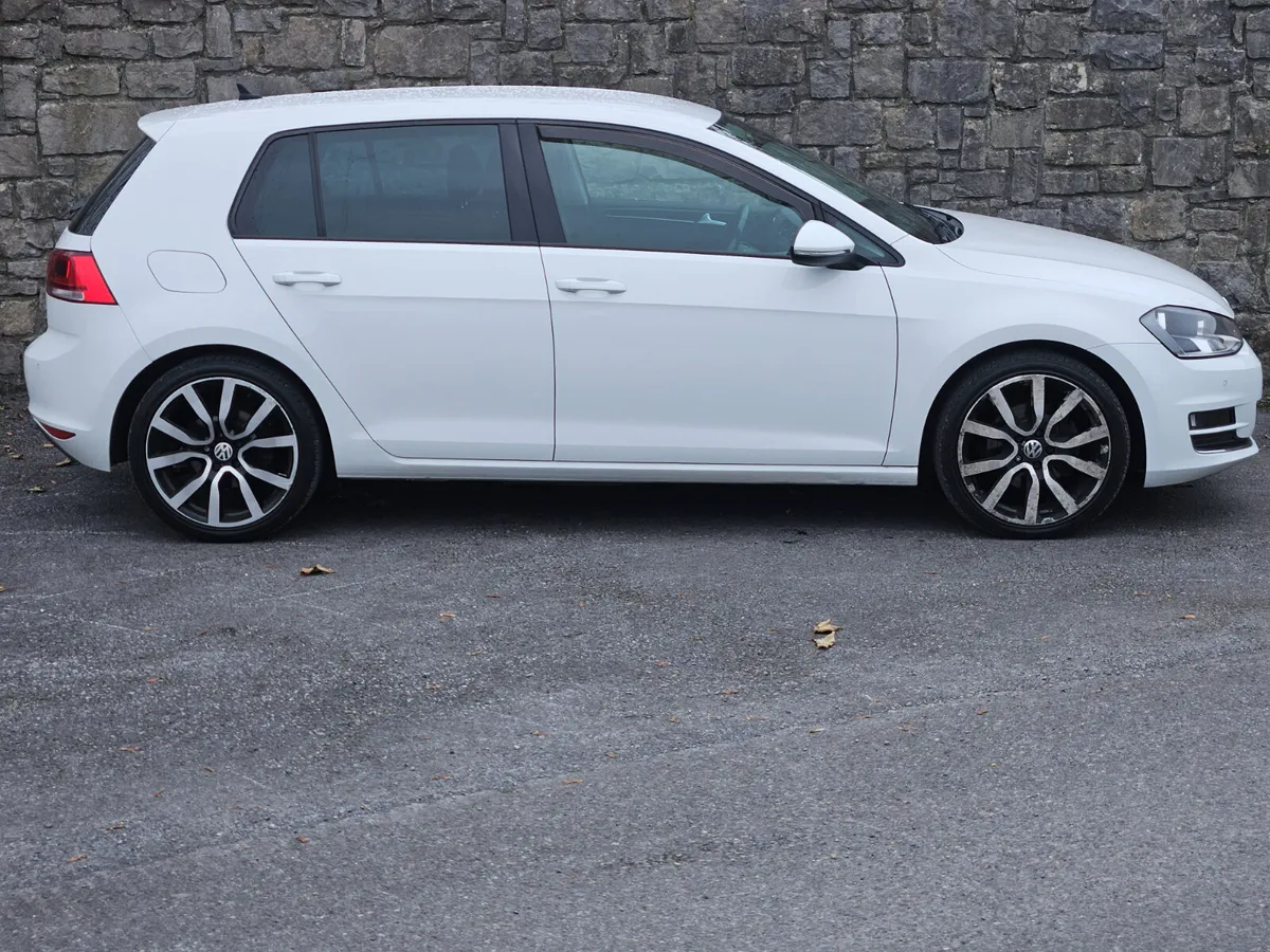 Volkswagen Golf 2015 2.0tdi DSG 185BHP - Image 4