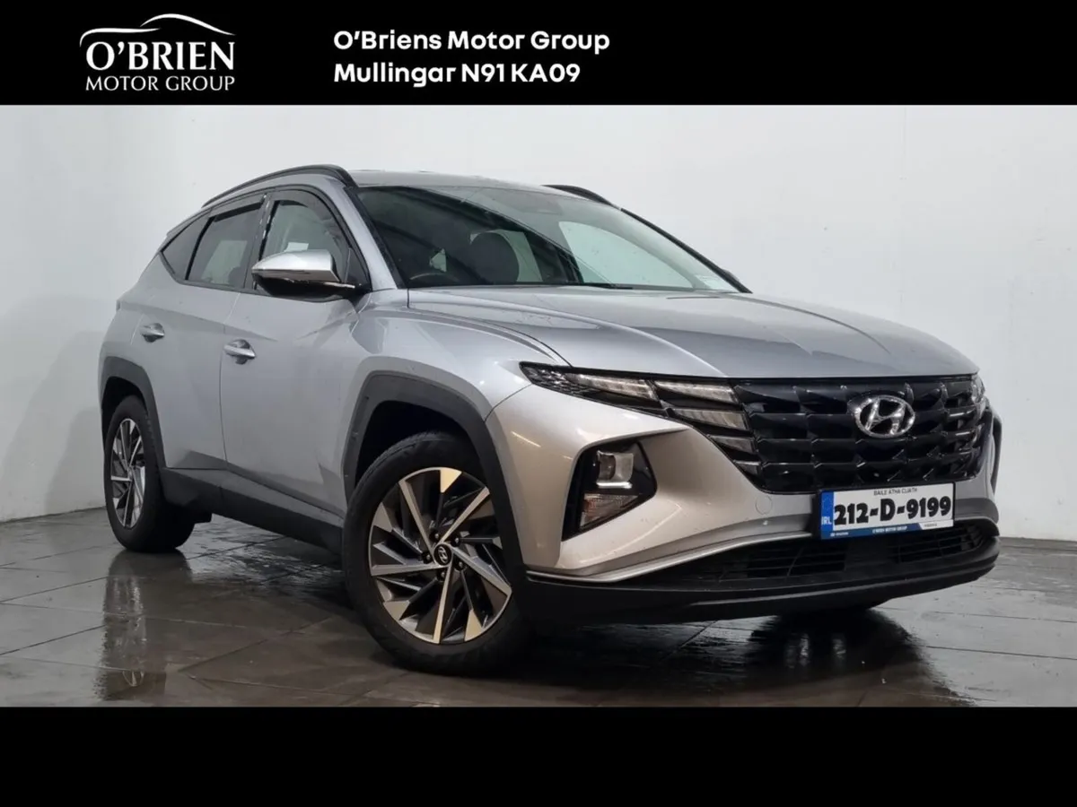 Hyundai Tucson ix35 Executive 2WD 5DR - Image 1