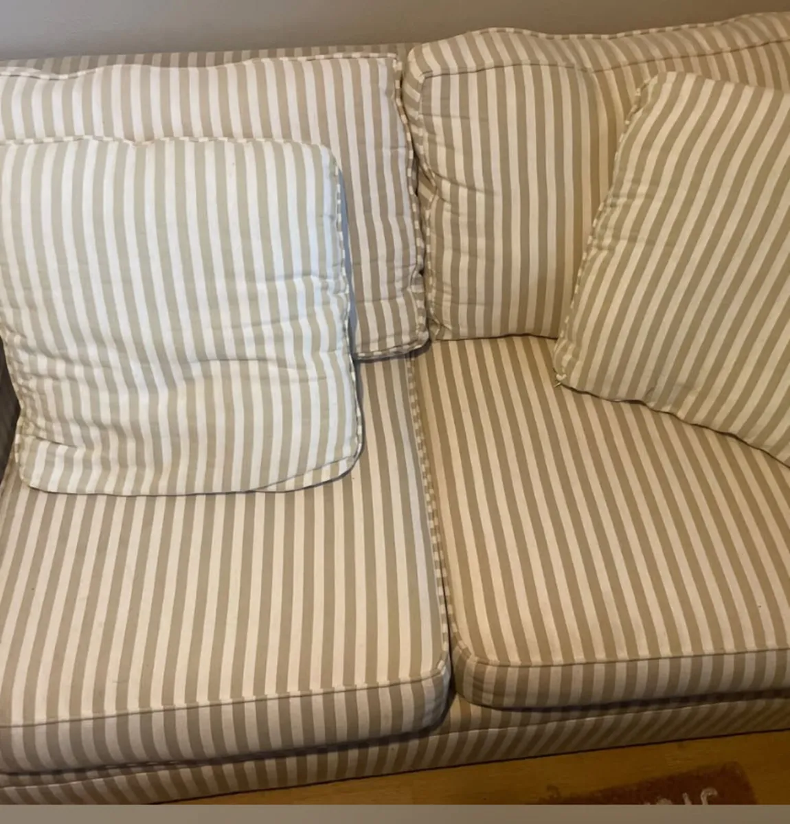 Couch - Image 2
