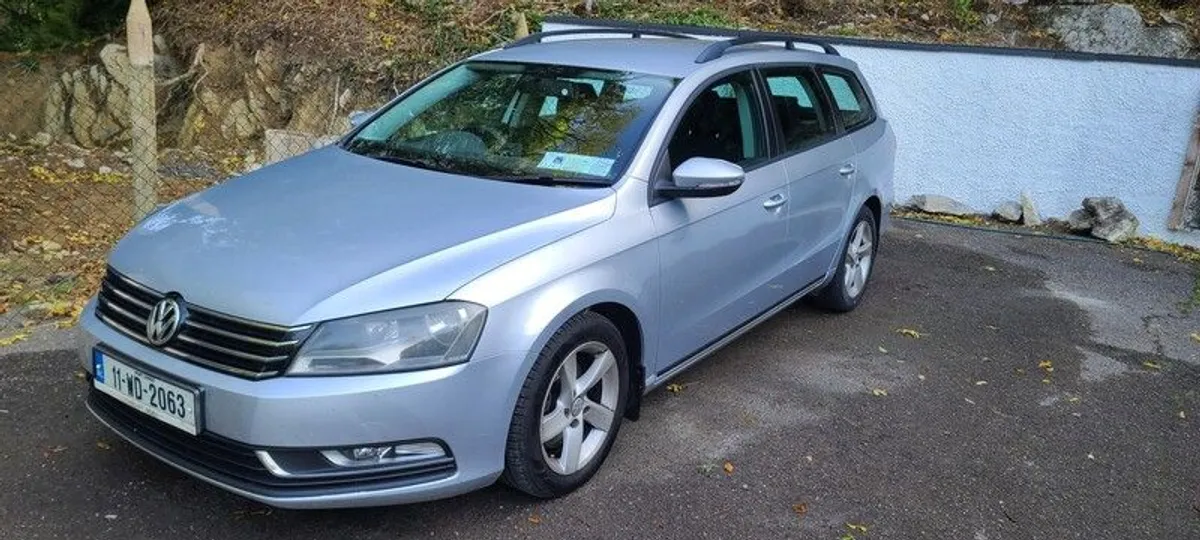 2011 Volkswagen Passat - Image 4