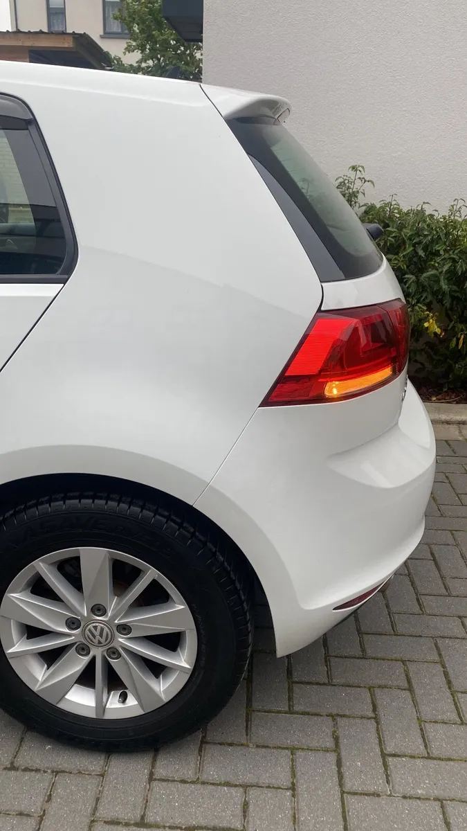 Volkswagen Golf 2016 - Image 2