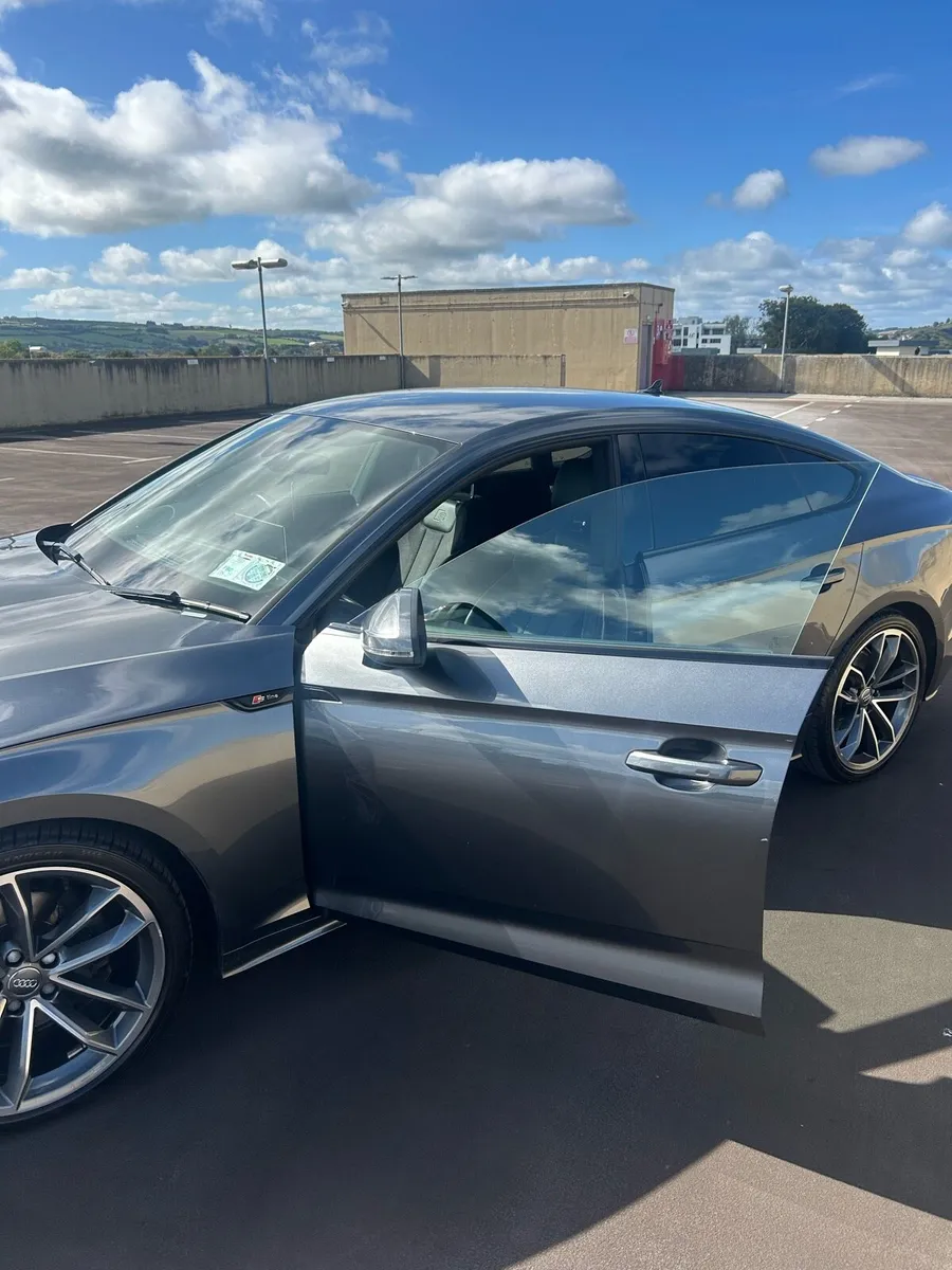 Audi A5 - Image 2