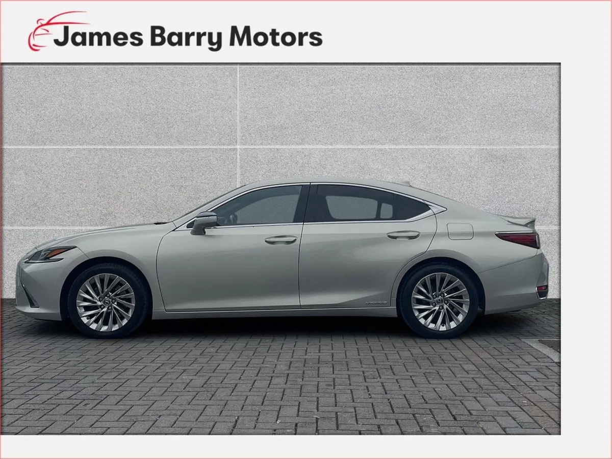 Lexus ES 300h Luxury TOP Spec/ Apple Carplay - Image 4